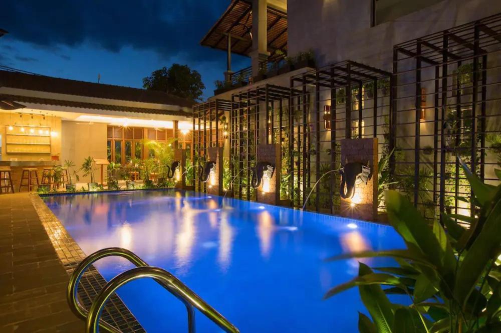 Grange Hotel Сием Реап Екстериор снимка