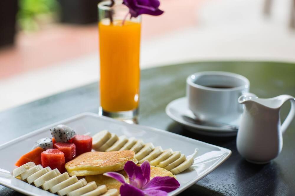 Grange Hotel Сием Реап Екстериор снимка